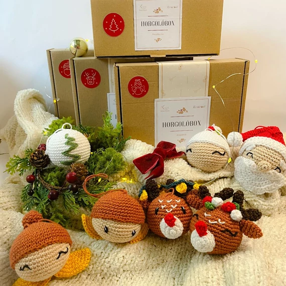 Karácsonyi Horgolóbox - Télapó + Télanyó (pamut)